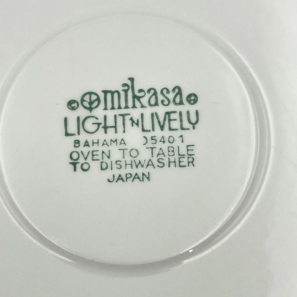 Mikasa Light 'n Lively Bahama 5401 Cup & Spouted Feeder Cup w/ Saucers Japan‎